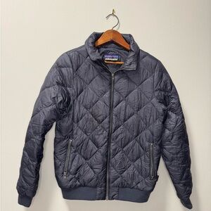 Patagonia Prow Women’s Down Puff Diamond Quilted Bomber Jacket Coat Navy Small